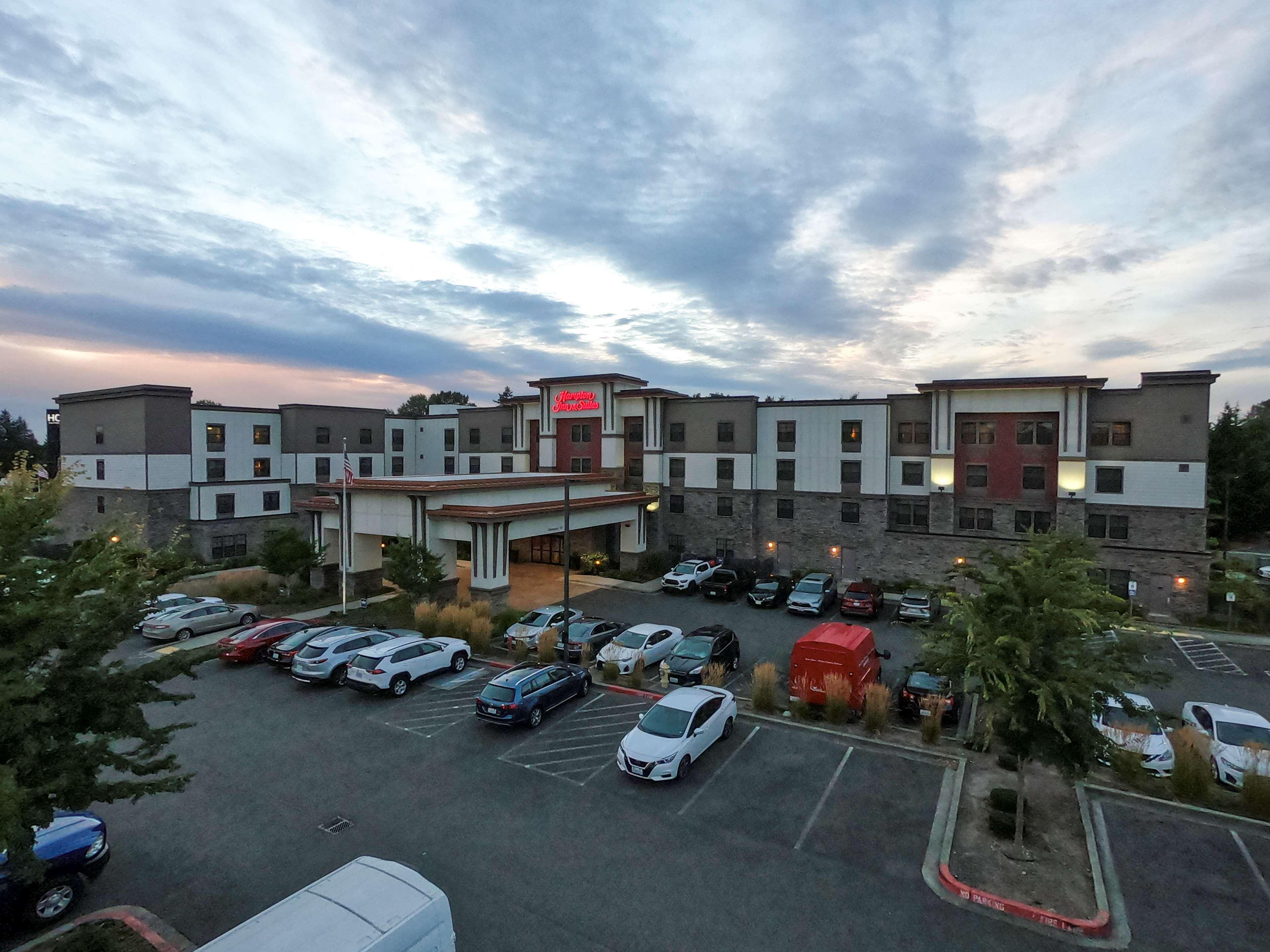 Hampton Inn & Suites Дюпон Экстерьер фото
